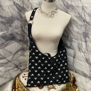 Elegant Black Floral Shoulder Bag